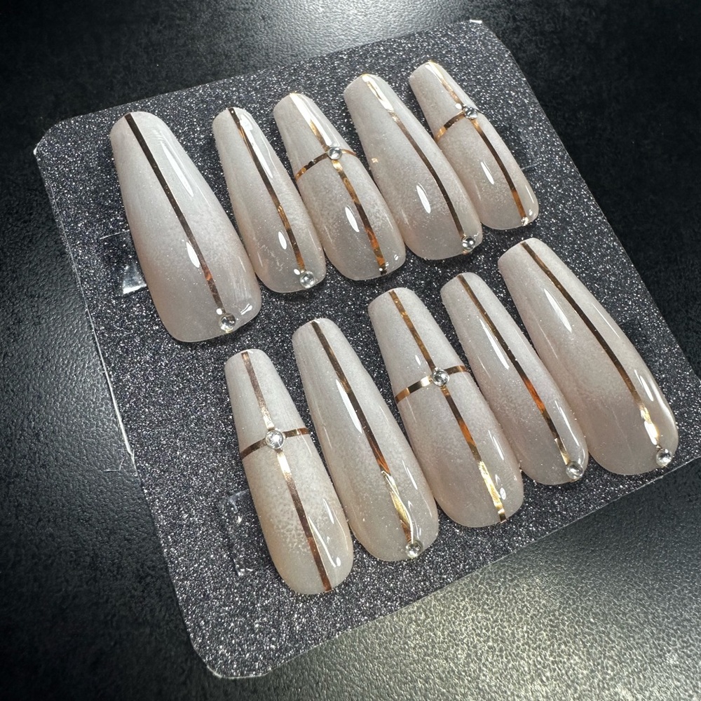 Chrome lined ombre handmade customizable press on nails!